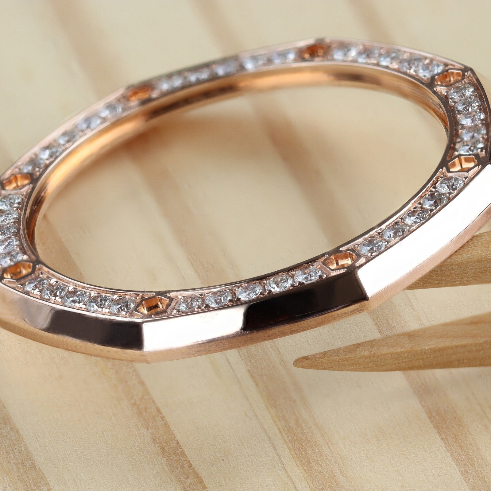 18K Rose Gold Natural Diamond Watch Bezel for Audemars Piguet 26420 AP Royal Oak Offshore 43mm Watch