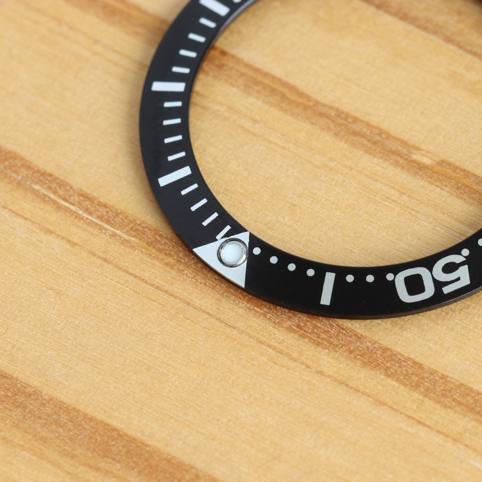 Aluminum Watch Bezel for Omega Seamaster Diver 300M 2282.50.00 29.2mm Watch Insert