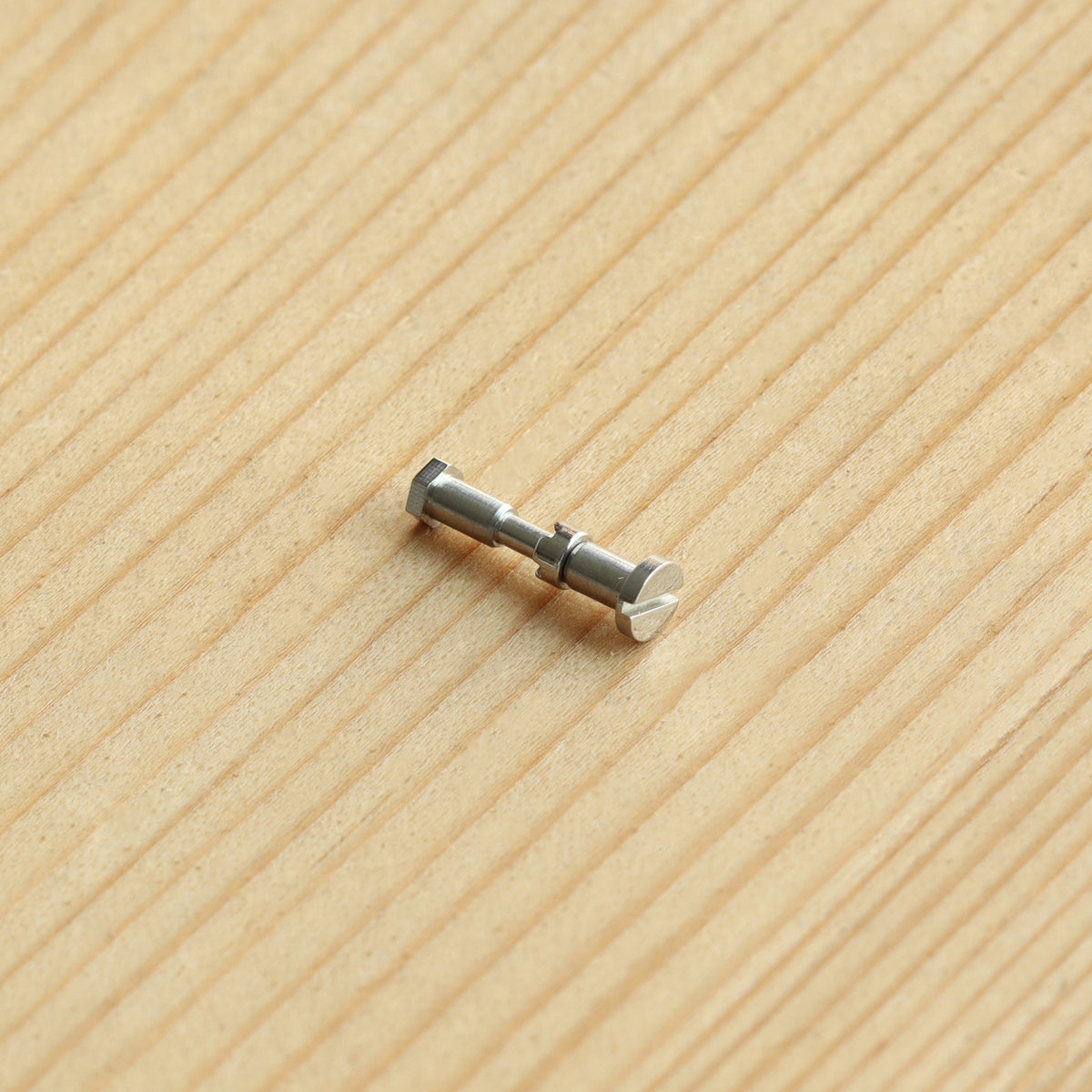 Watch Bezel Case Screw for Audemars Piguet AP 67540 Royal Oak Offshore Quartz 37mm Watch